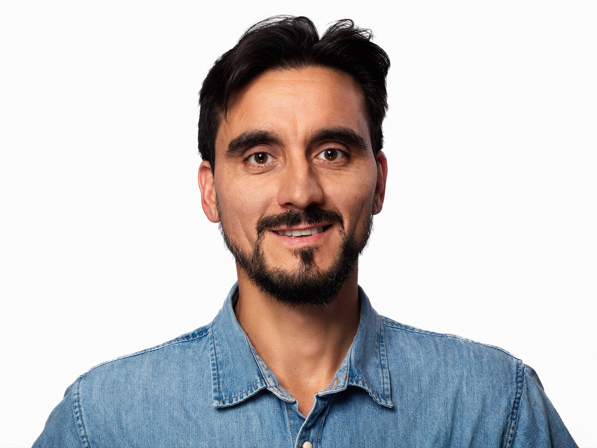 Alejandro Rosetti Business Headshot